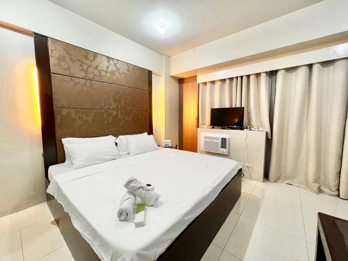 Newport Hotel Near Naia Manila Airport Terminal Pasay Exteriör bild